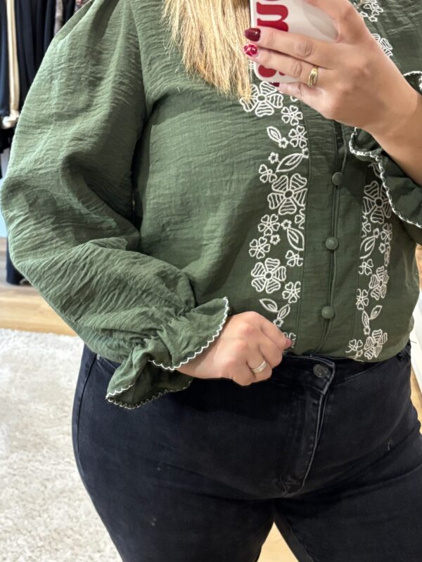 Blouse Lauren kaki – Image 2